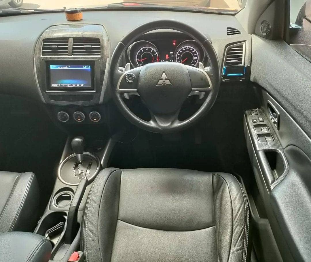 2014 Mitsubishi Outlander Sport PX LIMITED AT 2014 Mitsubishi Outlander Sport PX LIMITED AT