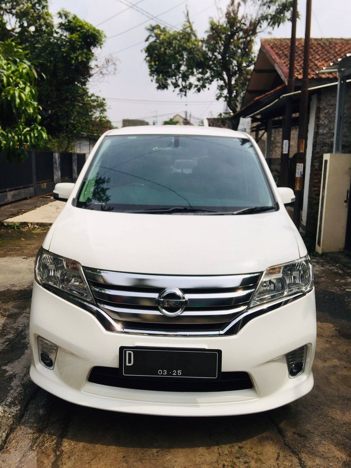 Second Hand 2014 Nissan Serena Second Hand 2014 Nissan Serena