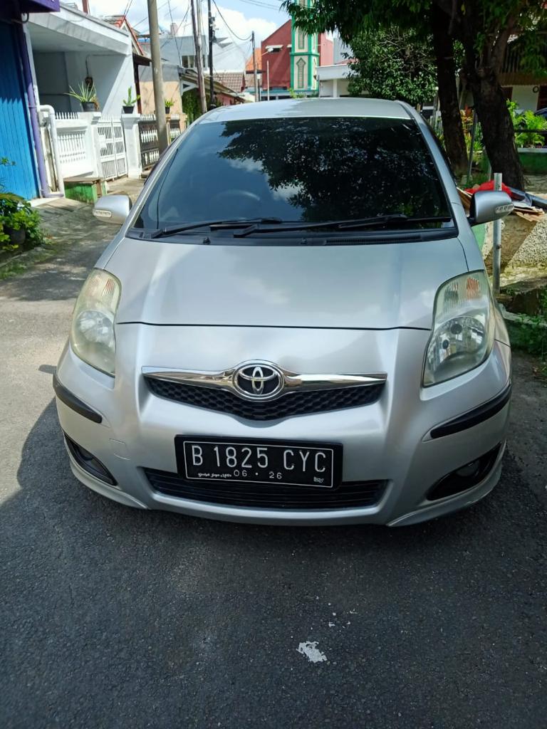 2011 Toyota Yaris  J AT Bekas 2011 Toyota Yaris  J AT Bekas