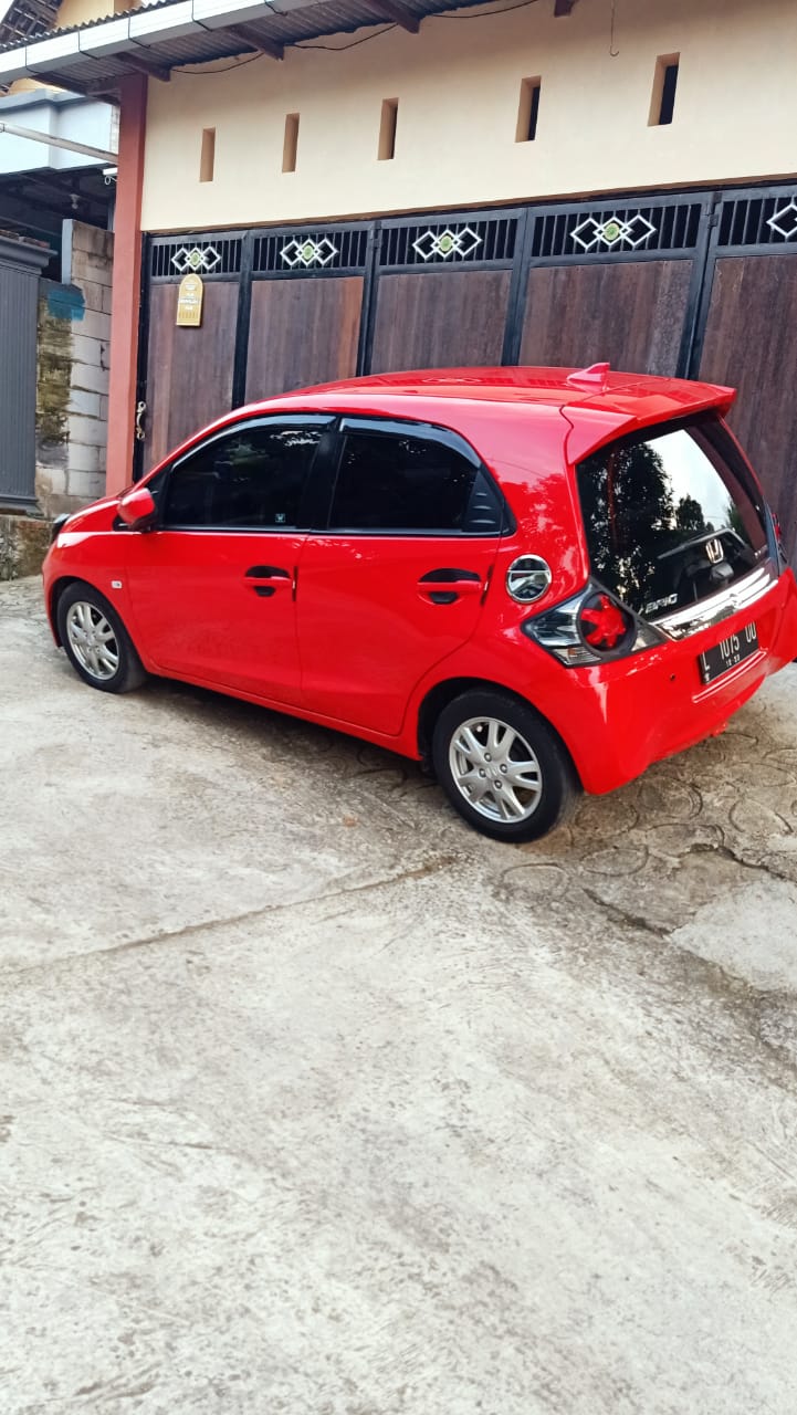 2013 Honda Brio  1.3 E M/T 2013 Honda Brio  1.3 E M/T