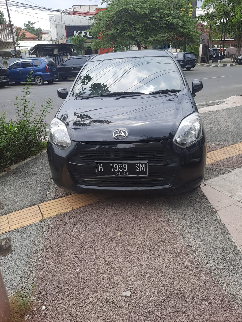 2016 Daihatsu Ayla  1.0 D MT 2016 Daihatsu Ayla  1.0 D MT