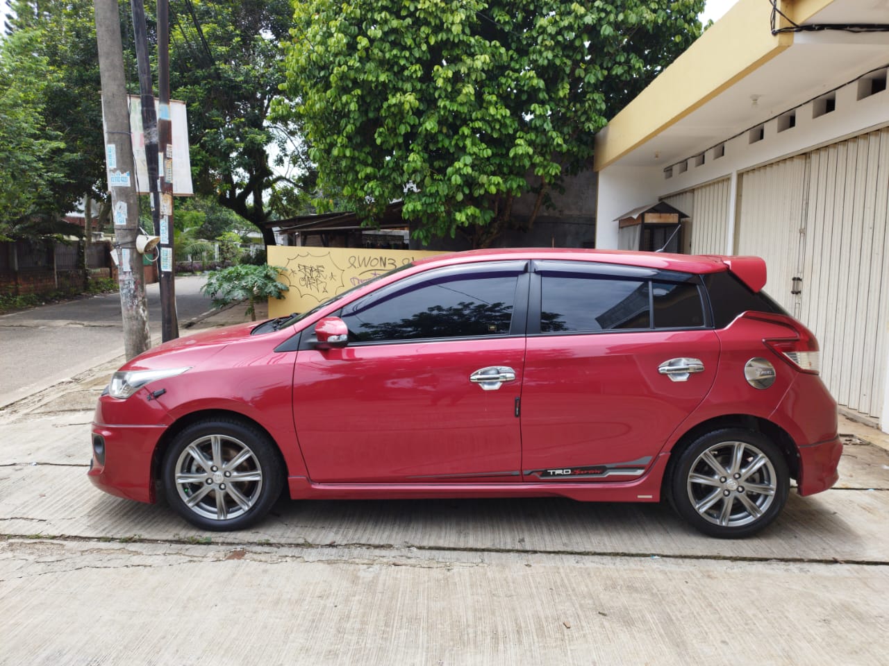 2015 Toyota Yaris Heykers 1.5 S TRD AT 2015 Toyota Yaris Heykers 1.5 S TRD AT