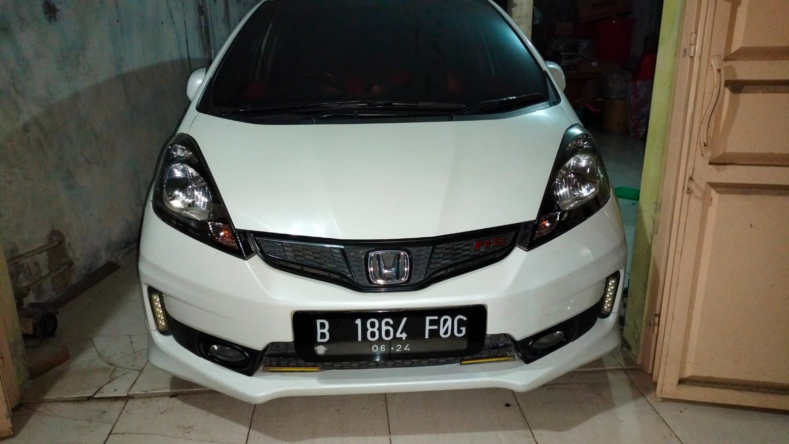2014 Honda Jazz  RS MT 2014 Honda Jazz  RS MT