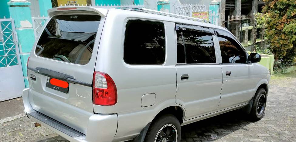 2004 Isuzu Panther 2004 Isuzu Panther