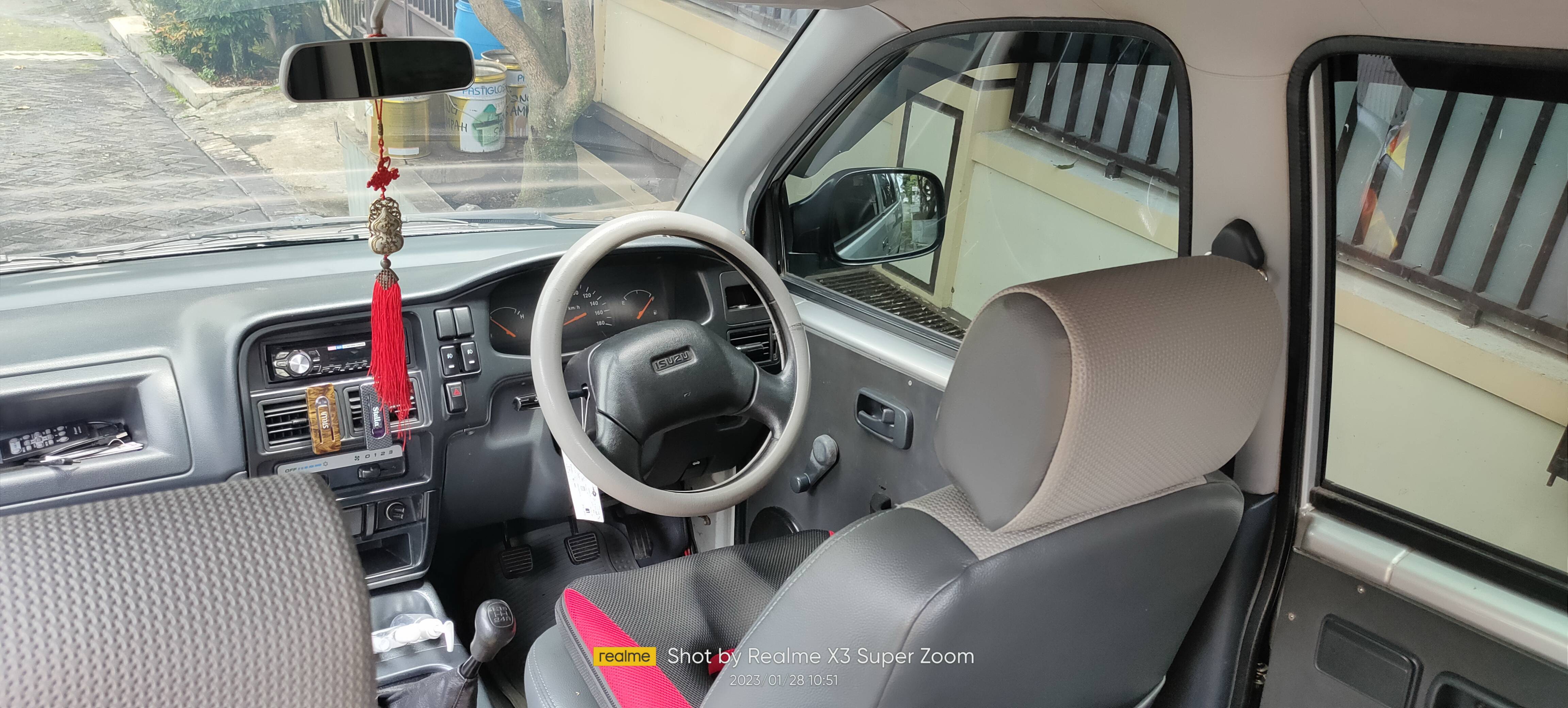 2004 Isuzu Panther 2004 Isuzu Panther