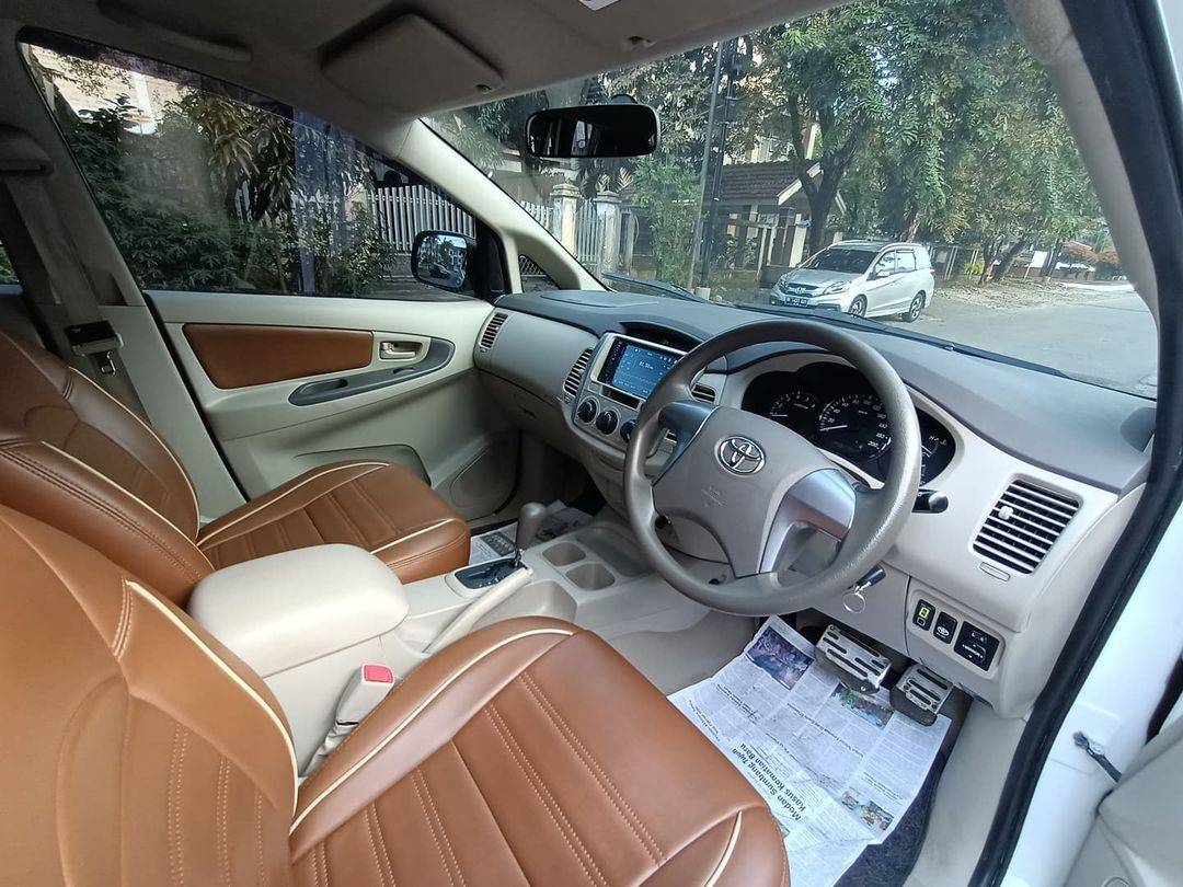 2014 Toyota Kijang Innova 2014 Toyota Kijang Innova