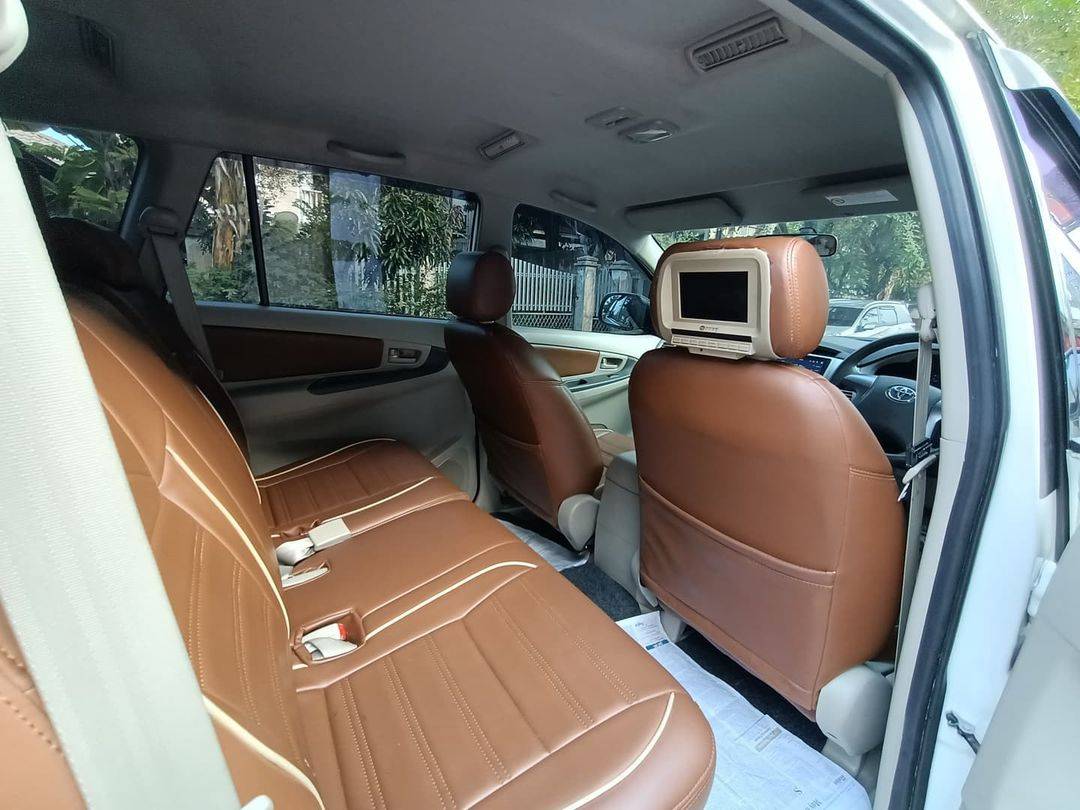 2014 Toyota Kijang Innova 2014 Toyota Kijang Innova