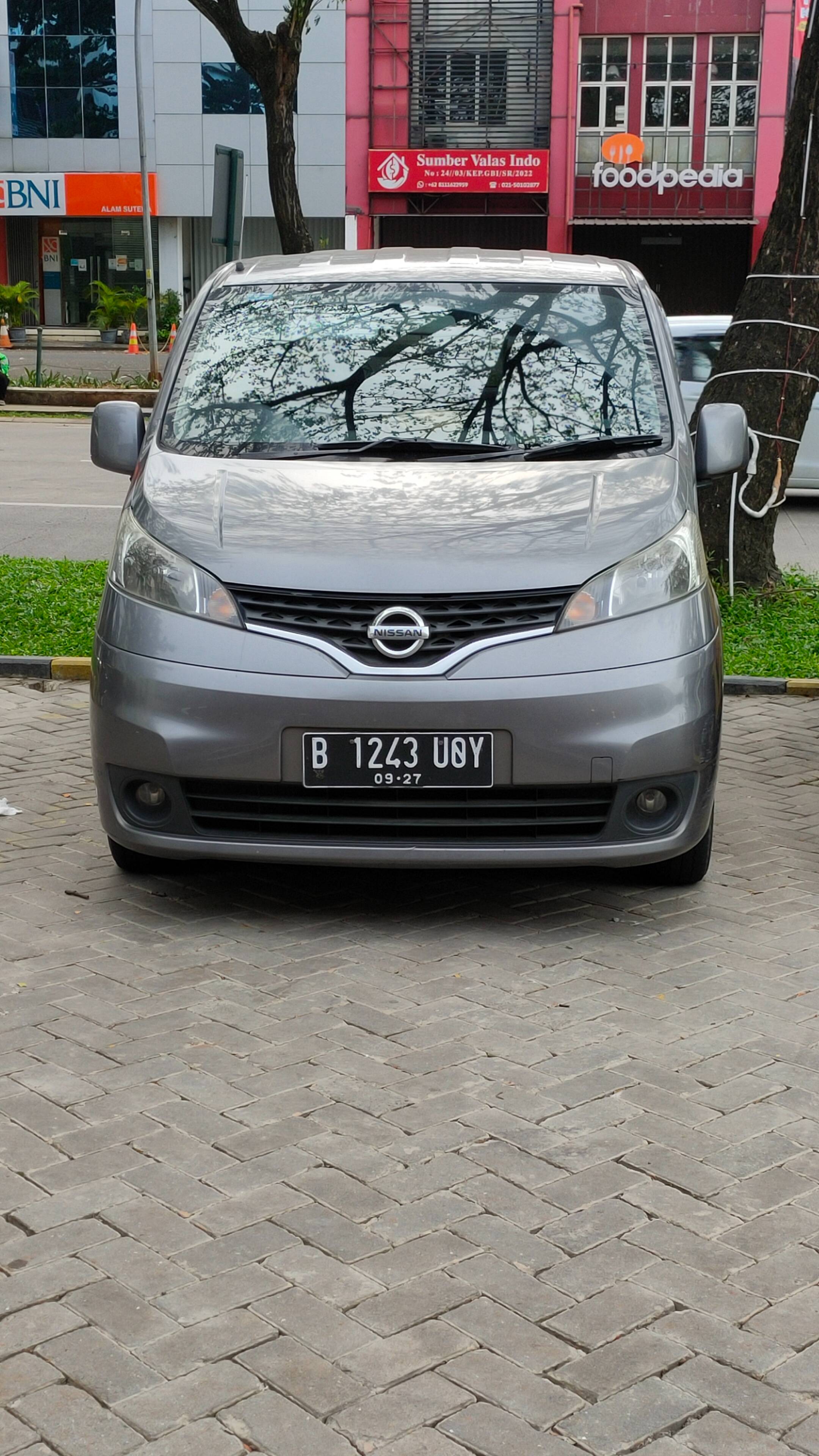 Second Hand 2012 Nissan Evalia Second Hand 2012 Nissan Evalia
