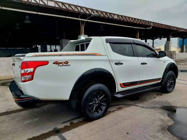 2018 Mitsubishi Strada Triton DC 4X4 2.5 EXCEED AT 2018 Mitsubishi Strada Triton DC 4X4 2.5 EXCEED AT