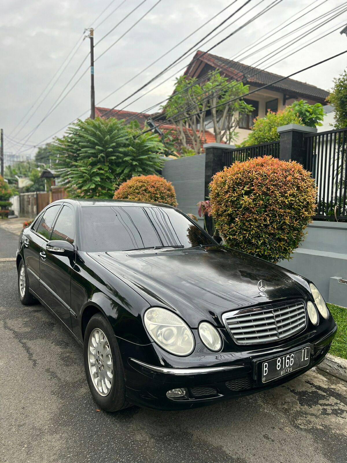 2005 Mercedes Benz E-Class E 240 Elegance E 240 Elegance tua