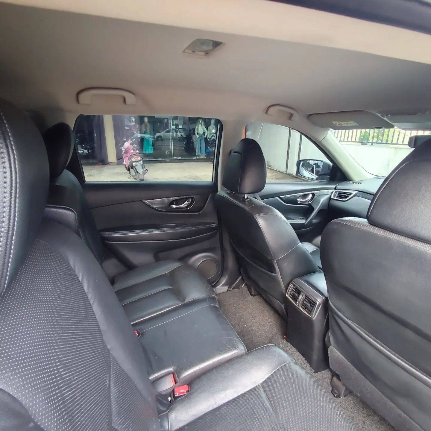 2015 Nissan X Trail XT 2.5L AT 2015 Nissan X Trail XT 2.5L AT