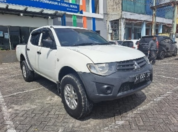 2013 Mitsubishi Triton 2013 Mitsubishi Triton