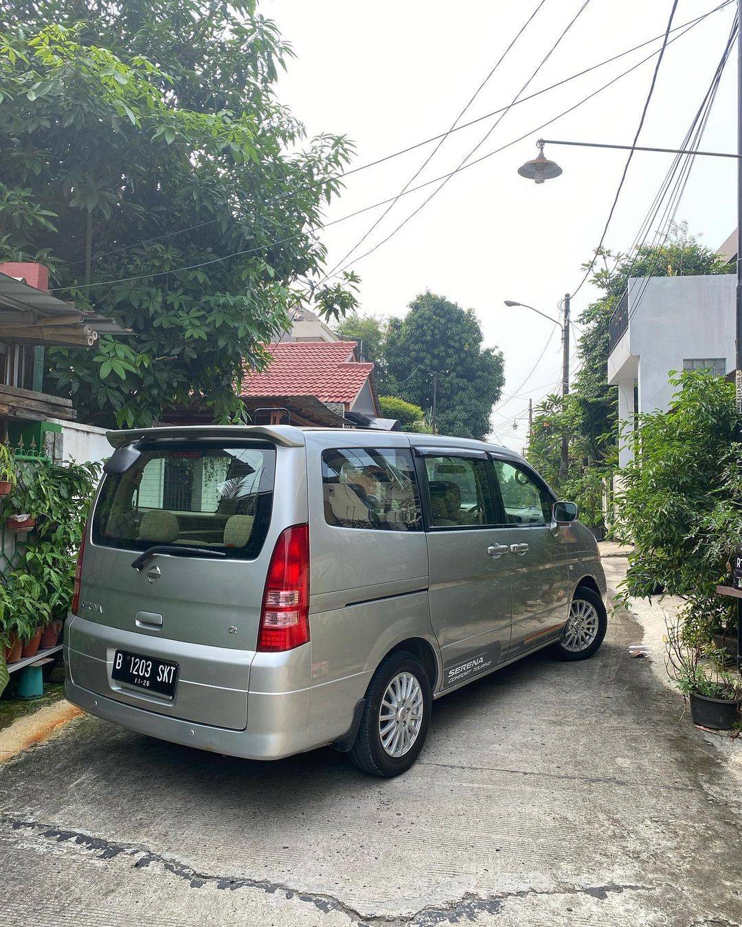 2010 Nissan Serena 2010 Nissan Serena