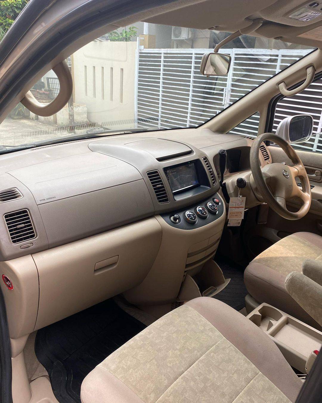 2010 Nissan Serena 2010 Nissan Serena