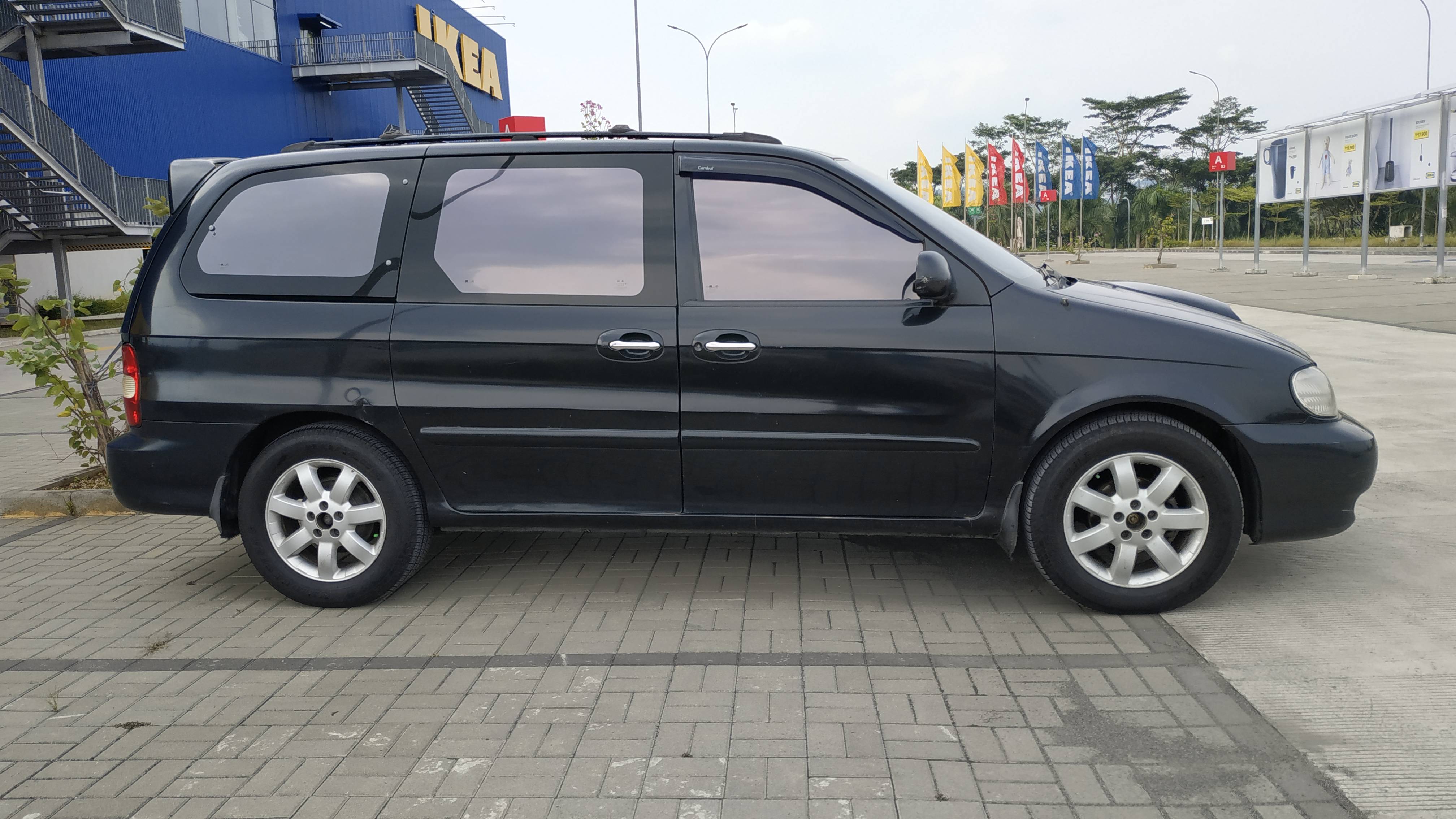 2000 Kia Carnival Bekas 2000 Kia Carnival Bekas