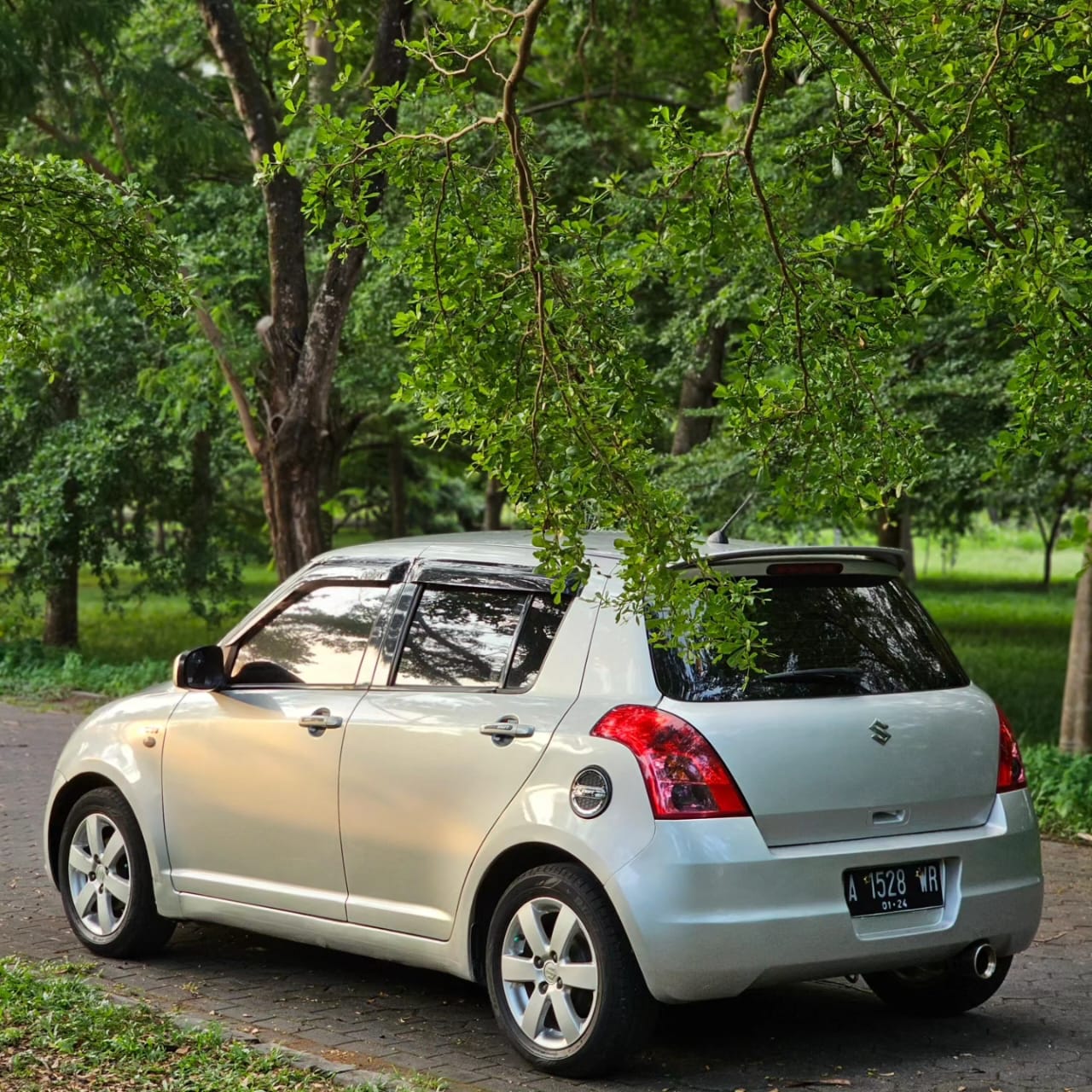 2009 Suzuki Swift 2009 Suzuki Swift