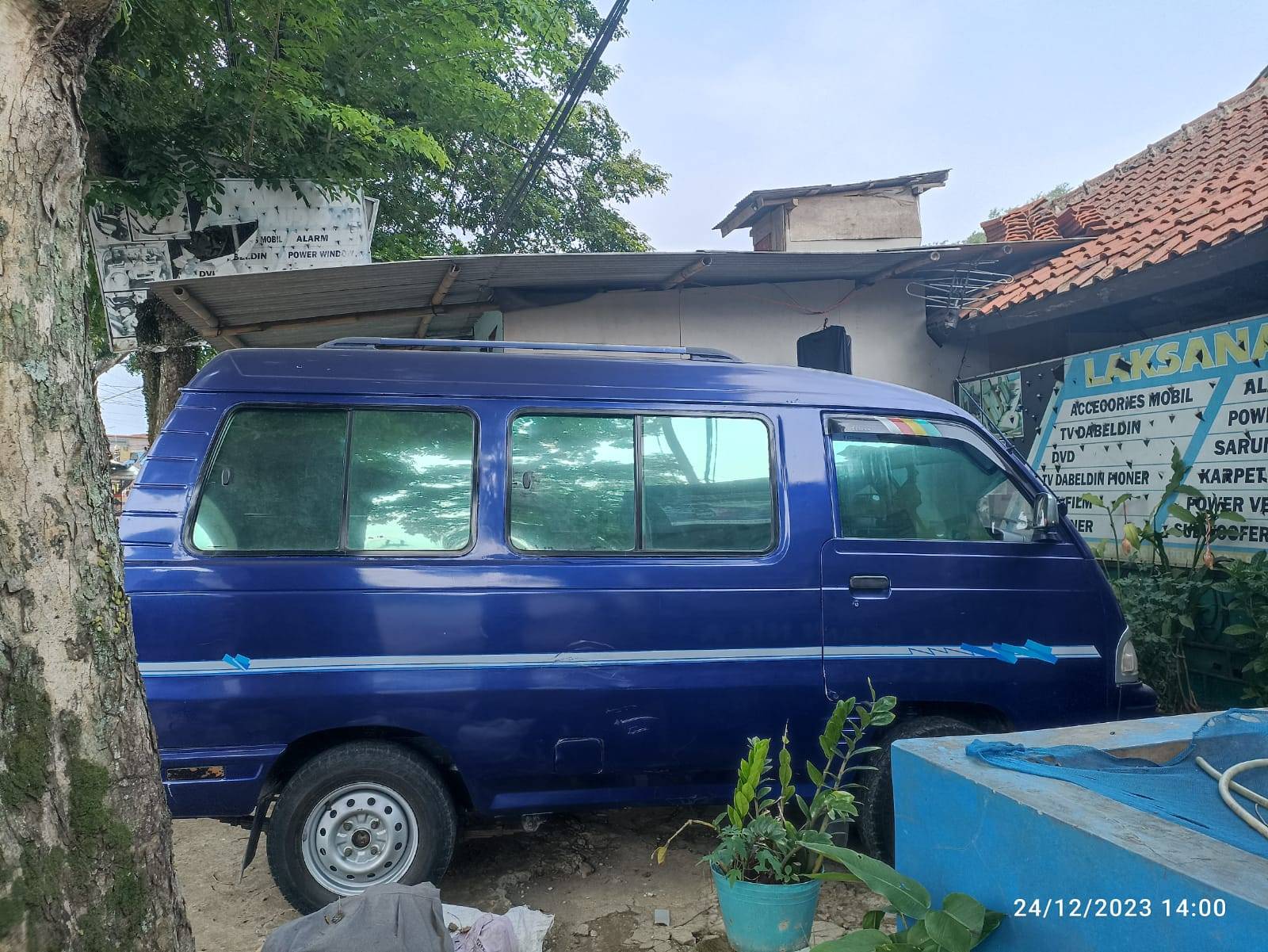 2000 Mitsubishi T120SS 2000 Mitsubishi T120SS