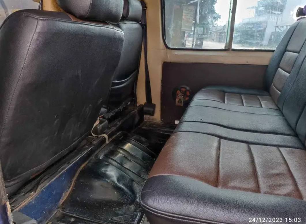 2000 Mitsubishi T120SS 2000 Mitsubishi T120SS