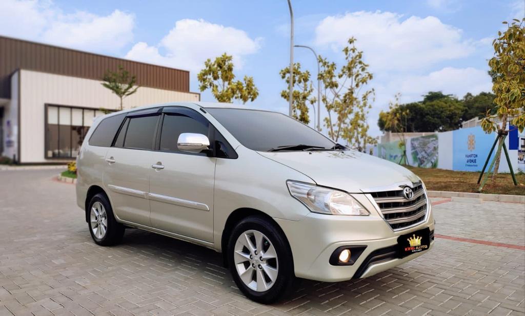 2013 Toyota Innova 2013 Toyota Innova