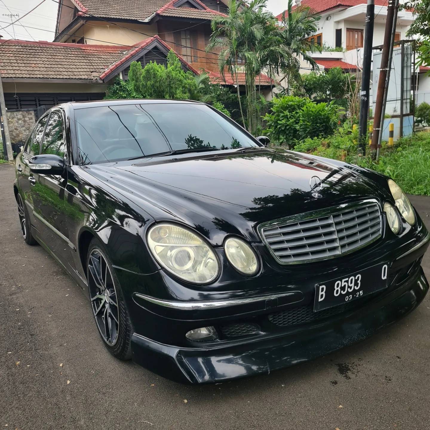 2005 Mercedes Benz E-Class 2005 Mercedes Benz E-Class