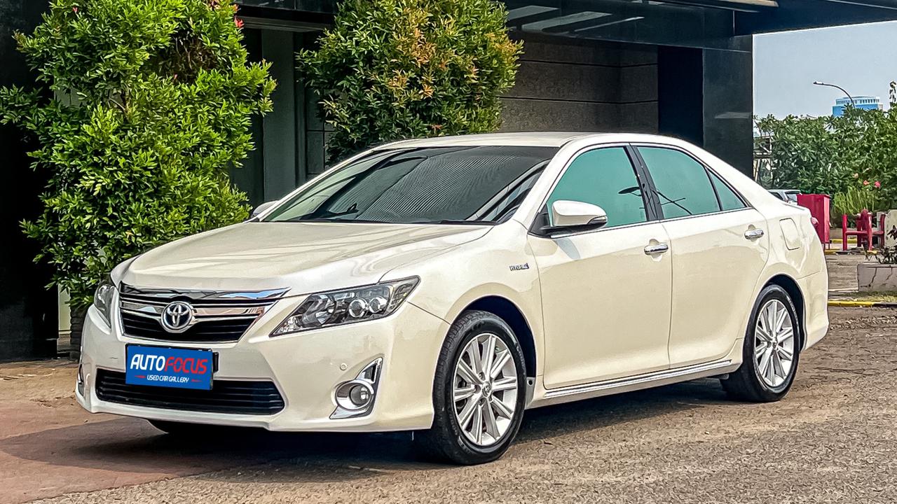 Second Hand 2014 Toyota Camry Hybrid Second Hand 2014 Toyota Camry Hybrid