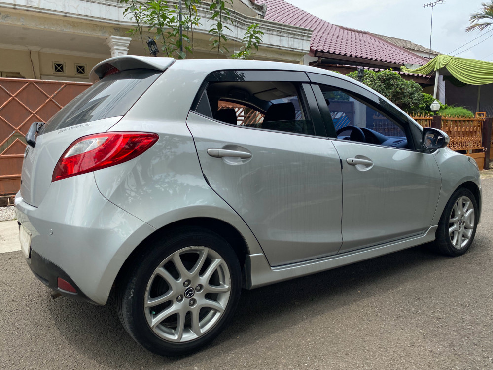 2012 Mazda 2 Hatchback 2012 Mazda 2 Hatchback
