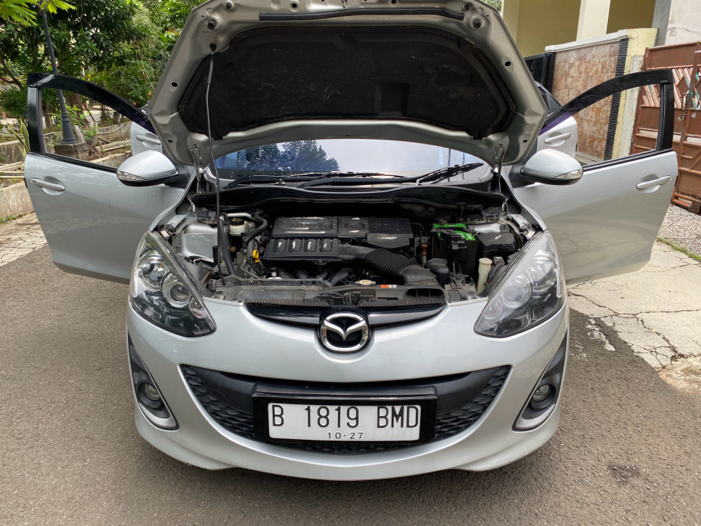 2012 Mazda 2 Hatchback 2012 Mazda 2 Hatchback