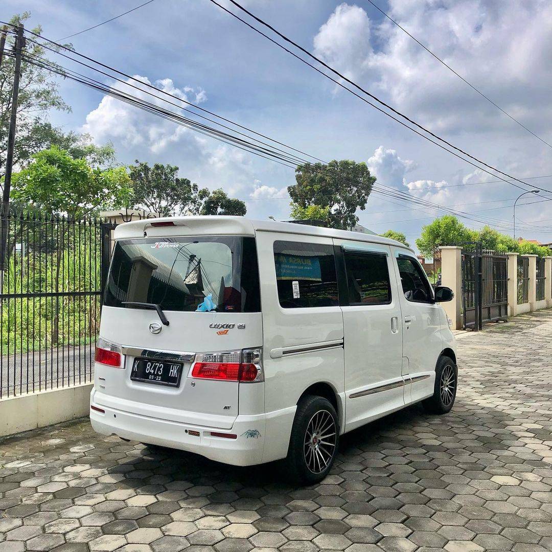 2017 Daihatsu Luxio 2017 Daihatsu Luxio