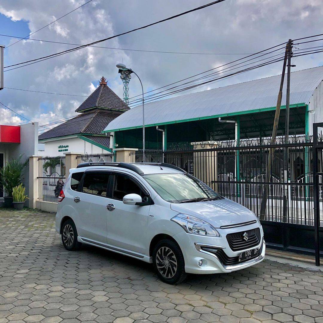 Second Hand 2016 Suzuki Ertiga Second Hand 2016 Suzuki Ertiga