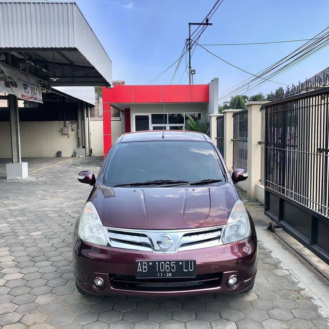 2011 Nissan Livina Bekas 2011 Nissan Livina Bekas