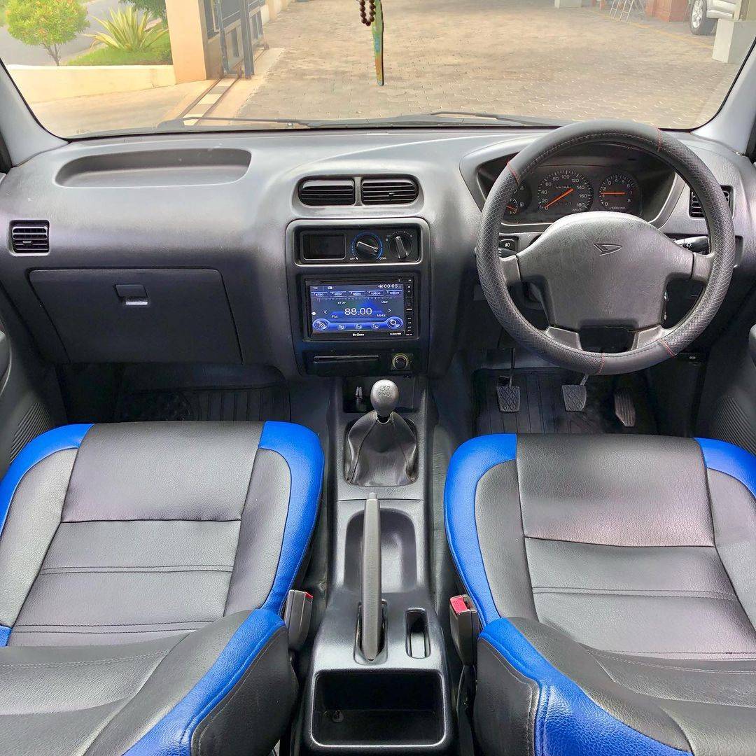 2001 Daihatsu Taruna 2001 Daihatsu Taruna