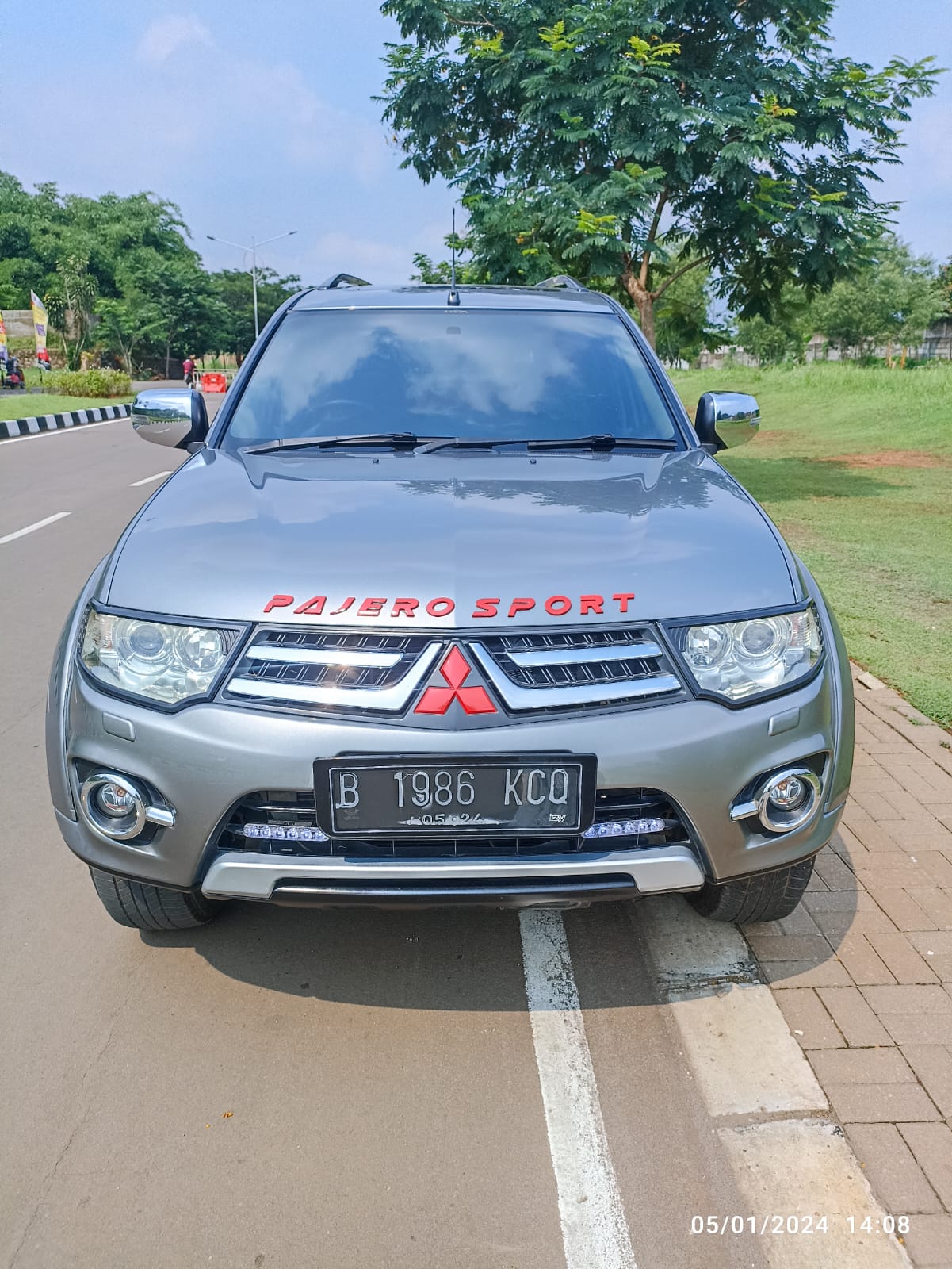 2015 Mitsubishi Pajero Sport Bekas 2015 Mitsubishi Pajero Sport Bekas