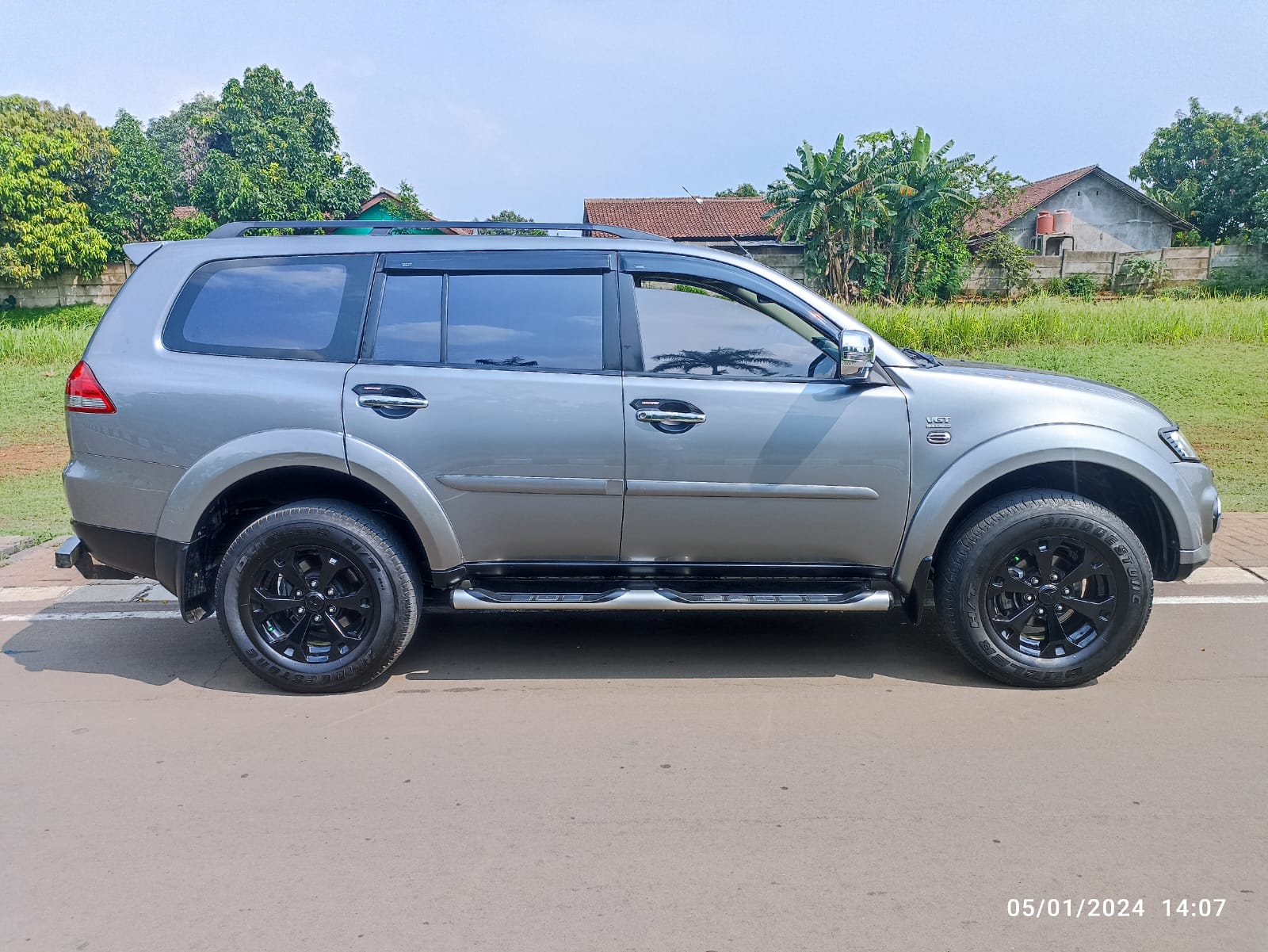 2015 Mitsubishi Pajero Sport 2015 Mitsubishi Pajero Sport