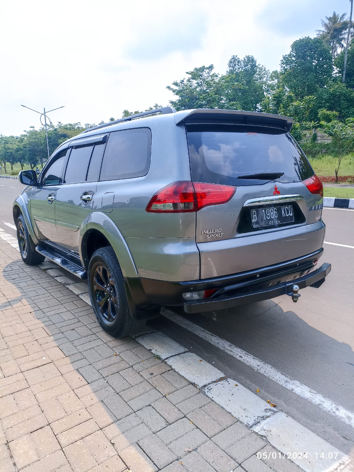 2015 Mitsubishi Pajero Sport 2015 Mitsubishi Pajero Sport