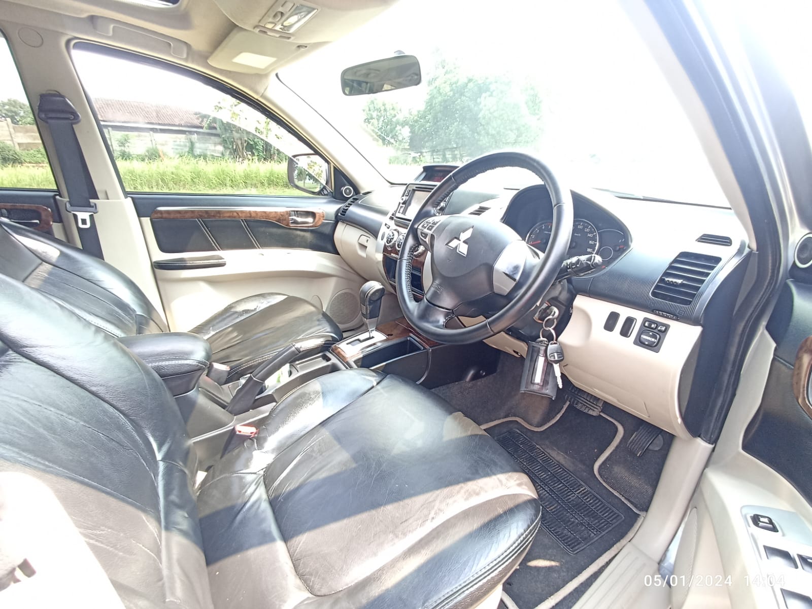 2015 Mitsubishi Pajero Sport 2015 Mitsubishi Pajero Sport