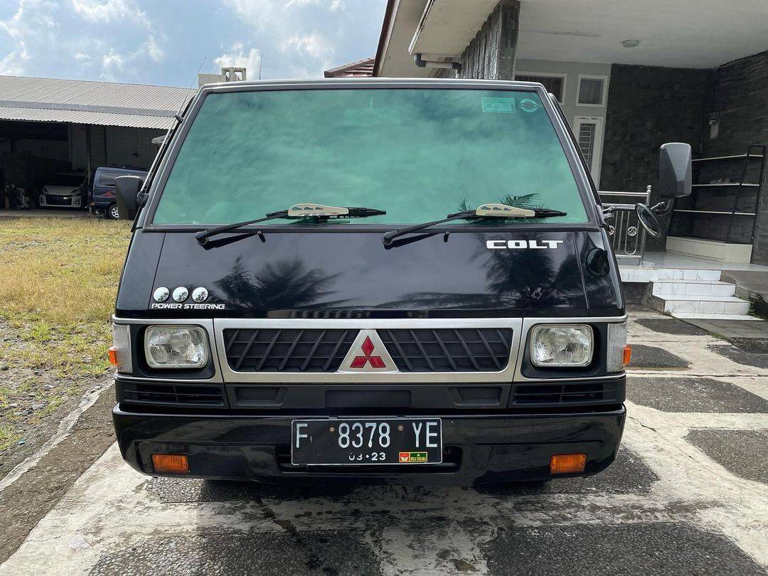 2018 Mitsubishi L300 2018 Mitsubishi L300