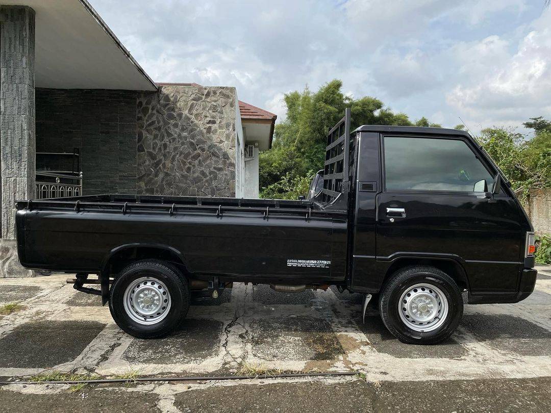 2018 Mitsubishi L300 2018 Mitsubishi L300