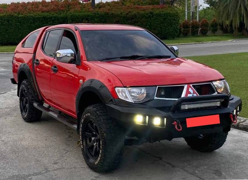 Second Hand 2011 Mitsubishi Strada Triton Second Hand 2011 Mitsubishi Strada Triton