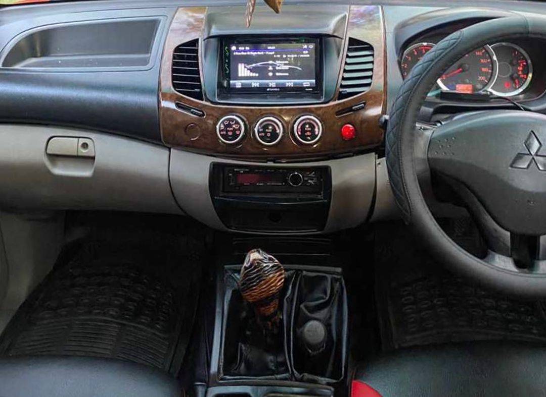 2011 Mitsubishi Strada Triton 2011 Mitsubishi Strada Triton