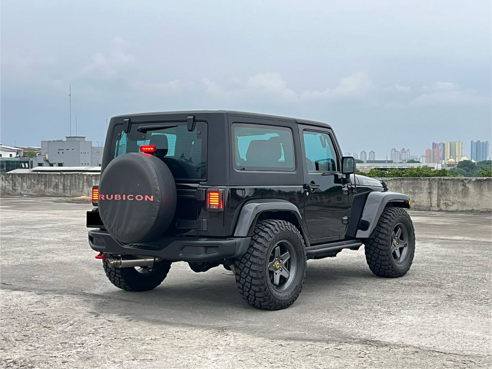 2013 Jeep Wrangler  Sport 2-Door 2013 Jeep Wrangler  Sport 2-Door