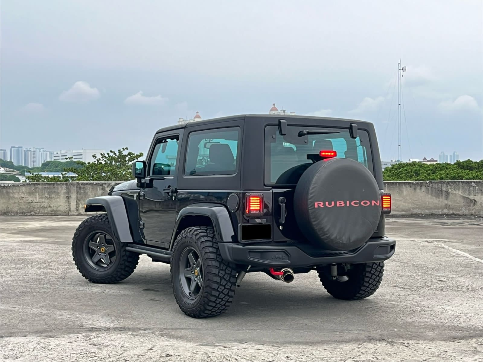 2013 Jeep Wrangler  Sport 2-Door 2013 Jeep Wrangler  Sport 2-Door