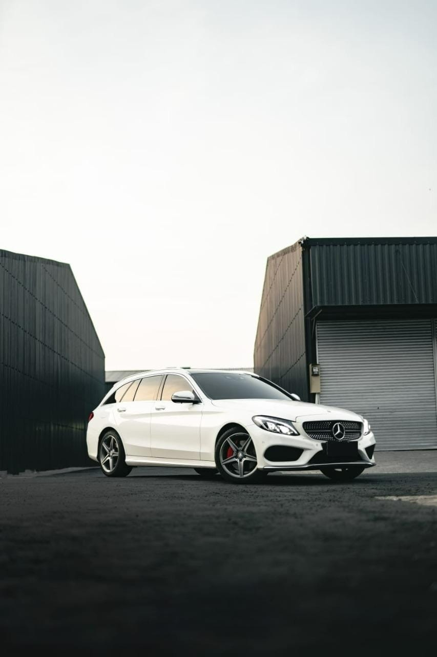 Second Hand 2017 Mercedes Benz C-Class Estate C 250 Estate AMG Line Second Hand 2017 Mercedes Benz C-Class Estate C 250 Estate AMG Line