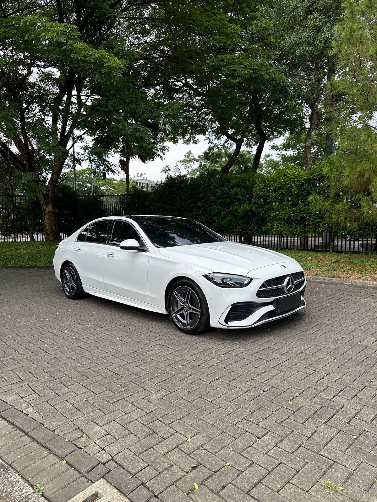 2022 Mercedes Benz C-Class Sedan C 300 AMG Line Bekas 2022 Mercedes Benz C-Class Sedan C 300 AMG Line Bekas