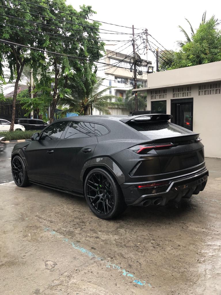 2022 Lamborghini Urus SE 2022 Lamborghini Urus SE