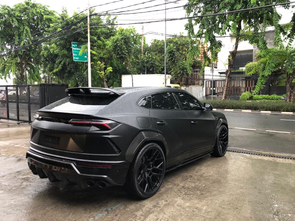 2022 Lamborghini Urus SE 2022 Lamborghini Urus SE
