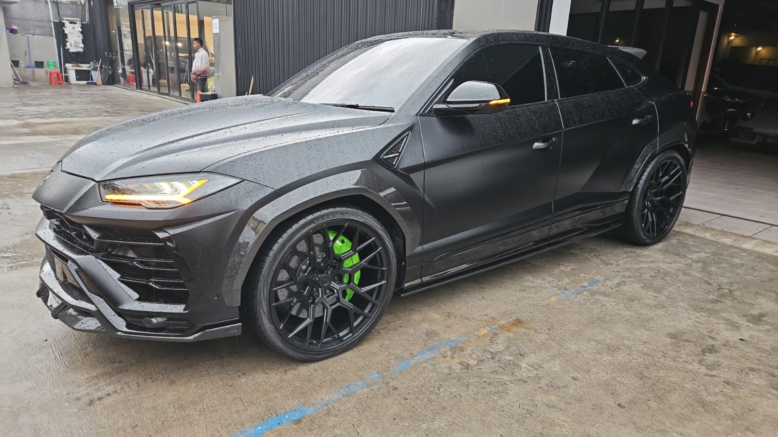 2022 Lamborghini Urus SE 2022 Lamborghini Urus SE