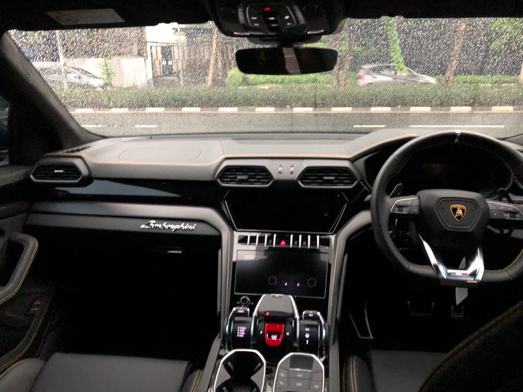 2022 Lamborghini Urus SE 2022 Lamborghini Urus SE