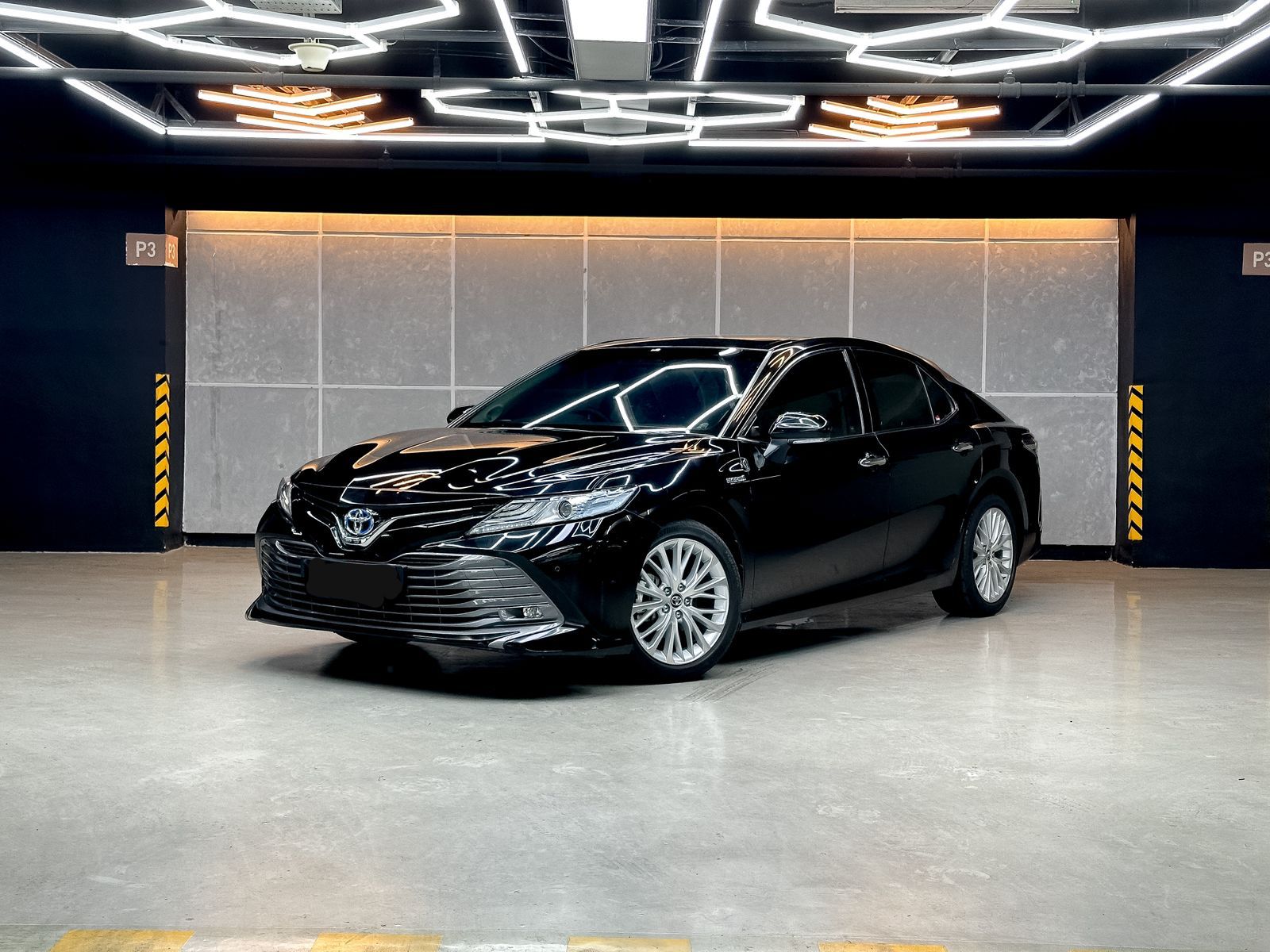 2019 Toyota Camry Hybrid 2.5 HV 2019 Toyota Camry Hybrid 2.5 HV