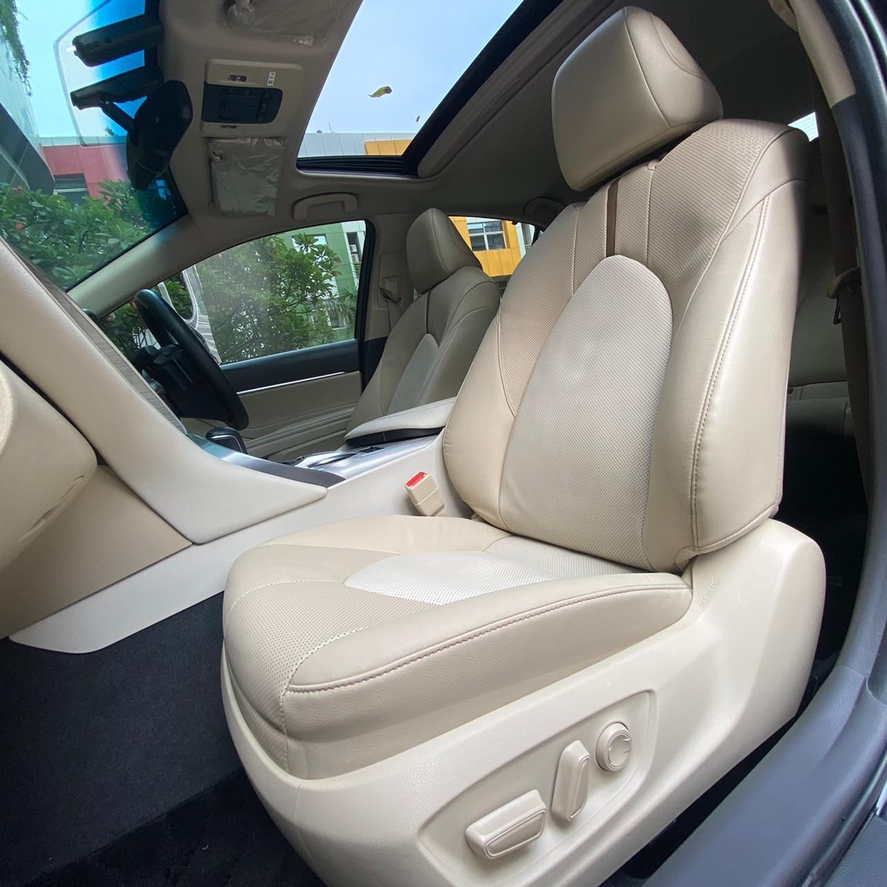 2019 Toyota Camry Hybrid 2.5 HV 2019 Toyota Camry Hybrid 2.5 HV