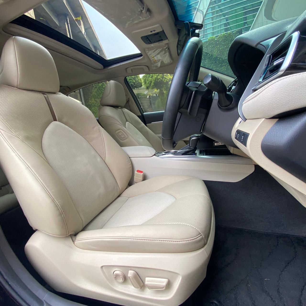 2019 Toyota Camry Hybrid 2.5 HV 2019 Toyota Camry Hybrid 2.5 HV